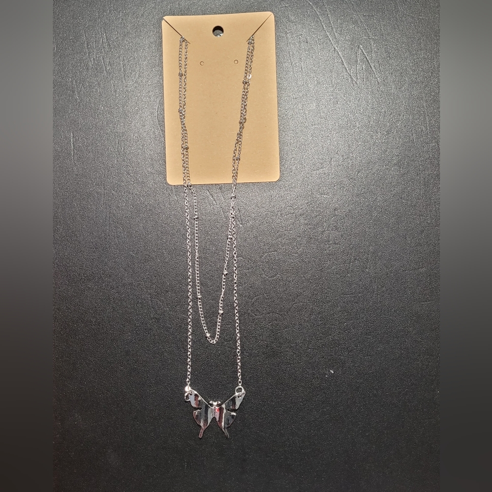 ✨️2 Tier Necklace (Butterfly)